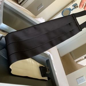 Tom Ford black satin cummerbund size large about 34-36 waist never worn